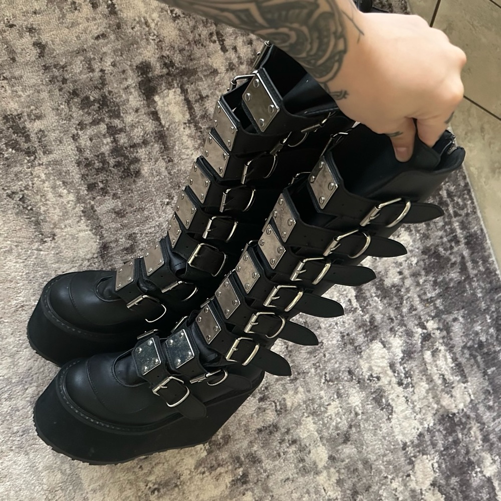 Demonia Trinity Boots- Like New